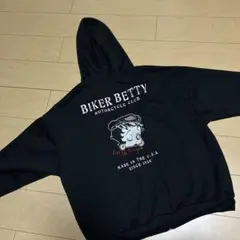 ベティー　パーカー　 Lサイズ