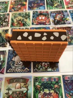 ビックリマンチョコシールと入れ物