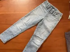 ユニクロ　ウルトラストレッチデニムレギンスパンツ　キッズ120