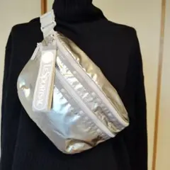 新品タグ付★SPUR別注 レスポートサック ボディバッグ シルバー 新品タグ付☆SPUR別注 レスポートサック ボディバッグ シルバー