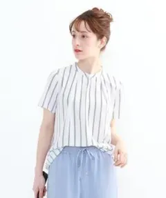 美品　インディヴィ　ストライプブラウス　ネイビーストライプのサムネイル