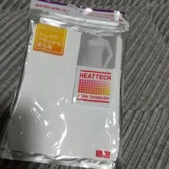 ユニクロ　ヒートテックウルトラライトタートルネックT ホワイト　L