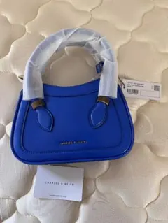 CHARLES & KEITH ブルーハンドバッグ