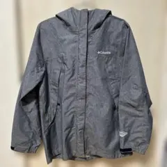 OMNI-TECH技術を採用した防水透湿のデニム調マウンテンパーカー