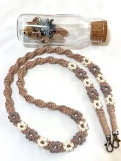 ショルダーストラップ　ネックストラップ　スマホショルダー　マクラメ