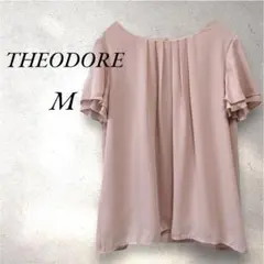 【セオドア】美品✨ブラウス　ピンク　半袖　フリル袖　シンプル　無地　M