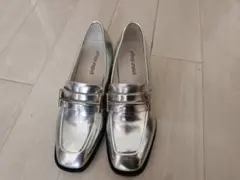Jeffrey Campbell シルバー ローファー パールヒールのサムネイル