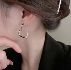 ハートデザイン シルバー ピアス 韓国風