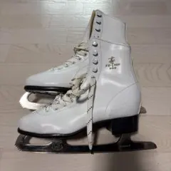 Item thumbnail for item e2683fcd-35a6-42a4-bc0b-686e10bf7434