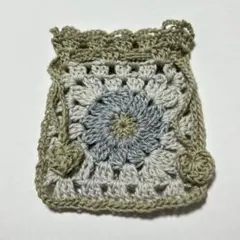 グラニースクエアの巾着袋（かぎ針編み）お花モチーフのポーチ！ニット小物