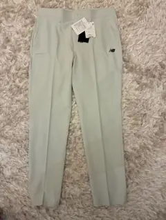New Balance ゴルフ　ライトグレーロングパンツ　サイズ4