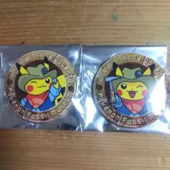 ポケモン　化石博物館　缶バッジ　発掘ピカチュウ