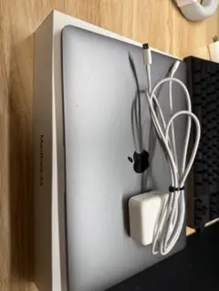 Apple MacBook Air (M1, 2020) スペースグレ