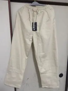 クリーム色 ワイドパンツ コットン混紡