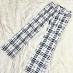 美品　バーバリーブルーレーベル　ノバチェック　パンツ　38 レディースのサムネイル