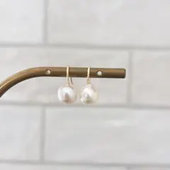 569あこやパール揺れないフックピアス　 14Kgf ゴールド8mm