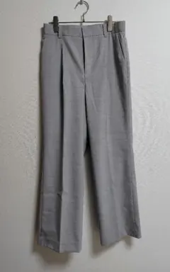 グリーンレーベルリラクシング　カチリラ ストレート パンツ　ライトグレー