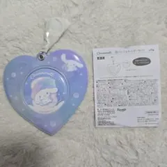 Cinnamoroll x Dolly Mix ロゼット 缶バッジ - メルカリ