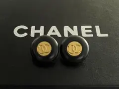 CHANEL ブラックボタン　２個