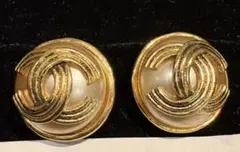 ゴールドパール CCロゴ イヤリング