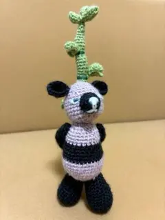 パンダ　編みぐるみ