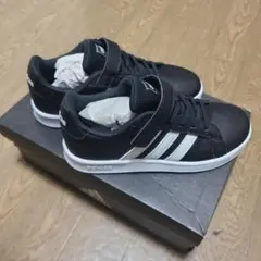 adidas 黒 スニーカー 20cm