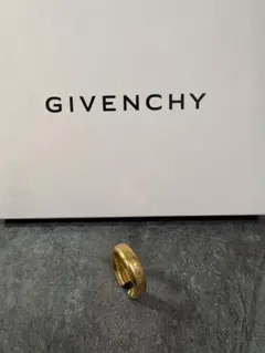 Givenchyゴールドリング25号前後