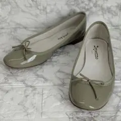 Item thumbnail for item a2104773-8621-454e-94f3-46c46a02c02b