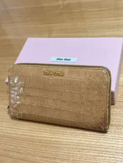 ミュウミュウ 長財布