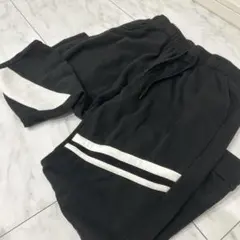 ブラックジョガーパンツ ホワイトストライプ付き
