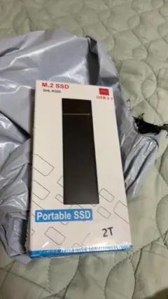 外付けポータブルSSD（タイプC） 容量偽装2TB（実質容量６５GB）その１