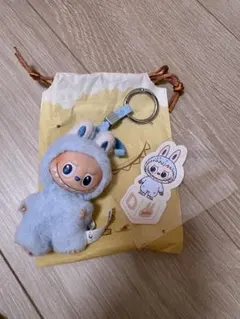 POPMART ラブブ　イニシャル　PIN FOR LOVE D