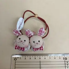 うさぎのヘアゴム 赤色チェック 新品