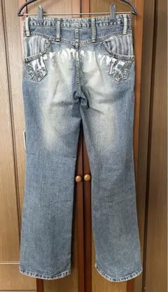 Item thumbnail for item 835d907a-ff3f-40bc-a8d9-0a861a02d405