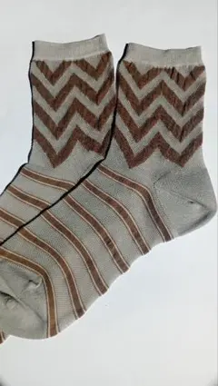 ジグザグストライプショートソックス