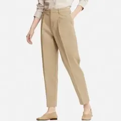 ユニクロ　コットンテーパードアンクルパンツ