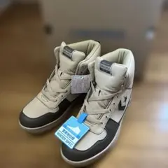 未使用品　CONVERSE 雪寒地仕様　ハイカットスニーカー