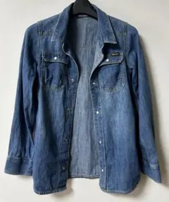 デニムシャツ