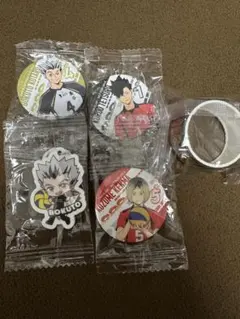 くら寿司 ハイキューコラボグッズ 缶バッジめじるしアクセサリーマスキングテープ