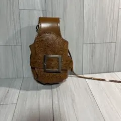 ブラウンレザー