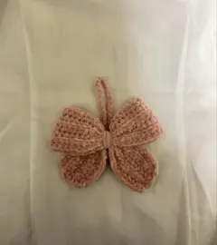 ピンクリボンチャーム　編み物　プリンセスモール