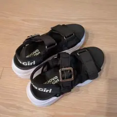 nuovo girl by Hawkins　黒サンダル　22センチ