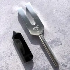 【最強魔除けパワー！早い者勝ち】クリスタルチューナー　音叉　天然石　モリオン