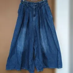 ワイドパンツ　mililopiulu