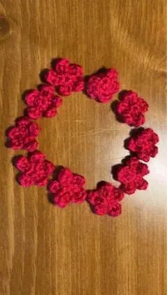 赤い花モチーフの毛糸 10個セット