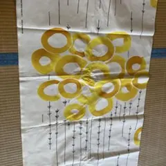 C*)様 イエローとホワイトの花柄生地