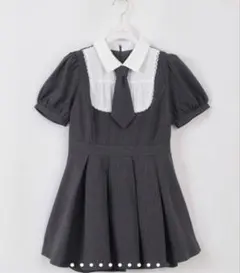 evelyn ネクタイ付きタックプリーツワンピース