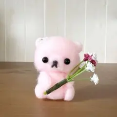 ♡羊毛フェルト 花束を持ったクマちゃん♡ マスコット ぬいぐるみ ブーケ ピンクのサムネイル
