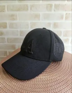 LA刺繍ベースボールキャップ　ユニセックス　ブラック