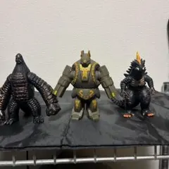 怪獣フィギュア 4体セット